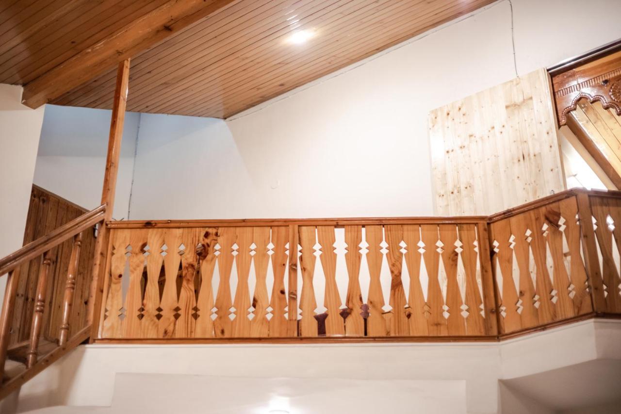 Tales N Trails Hotel Vashist Ngoại thất bức ảnh