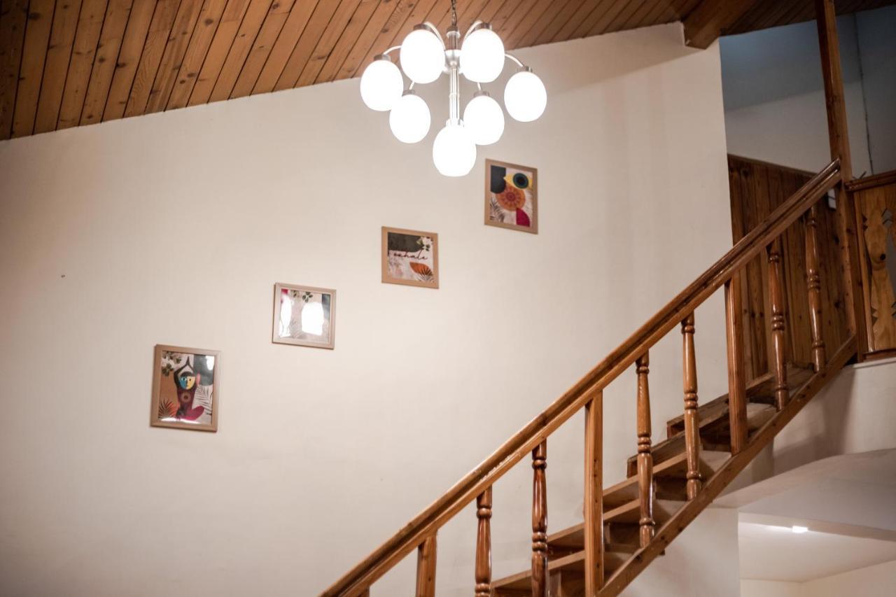 Tales N Trails Hotel Vashist Ngoại thất bức ảnh